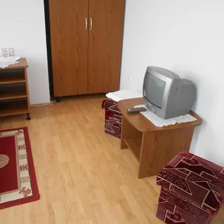 Bed & Breakfast Tolgyfa Vendeglo Es Panzio