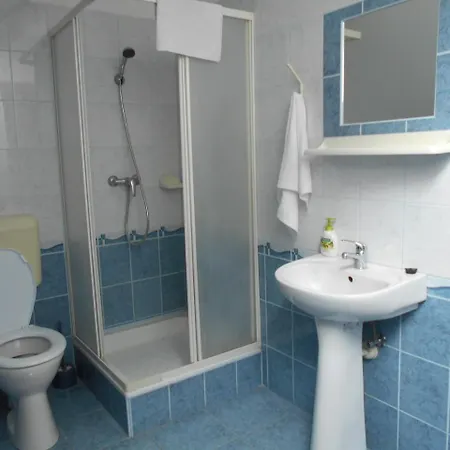 Bed & Breakfast Tolgyfa Vendeglo Es Panzio Palhaza