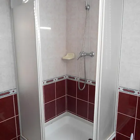 Bed & Breakfast Tolgyfa Vendeglo Es Panzio Palhaza
