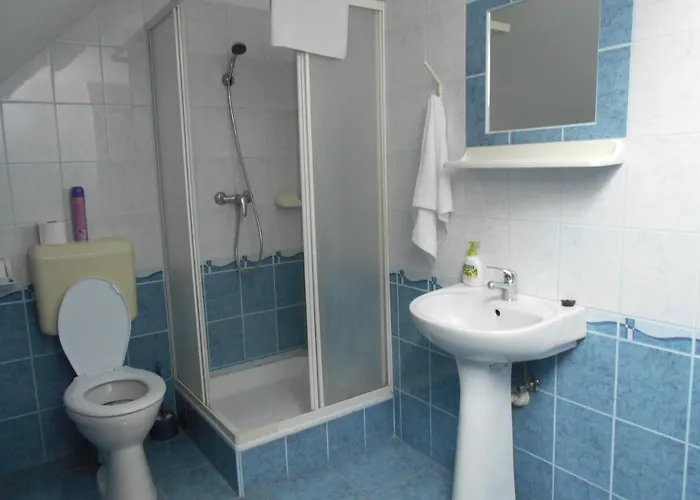 Bed & Breakfast Tolgyfa Vendeglo Es Panzio Palhaza