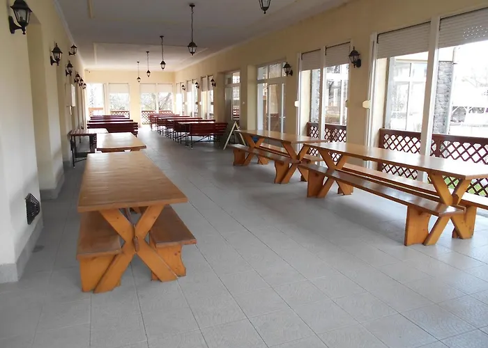 Bed & Breakfast Tolgyfa Vendeglo Es Panzio Palhaza